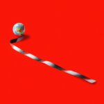 Risk factors for delayed rate cuts